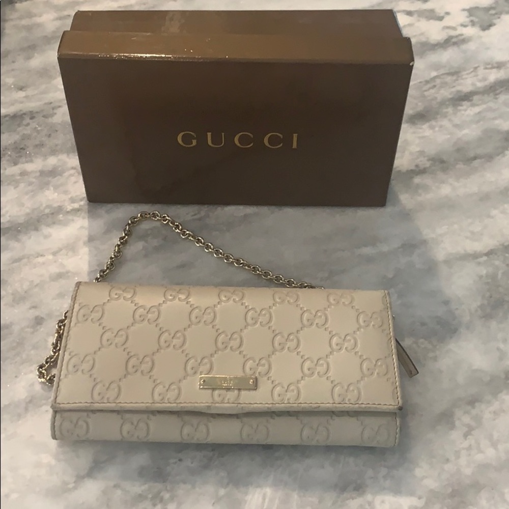Gucci Wallet On A Chain